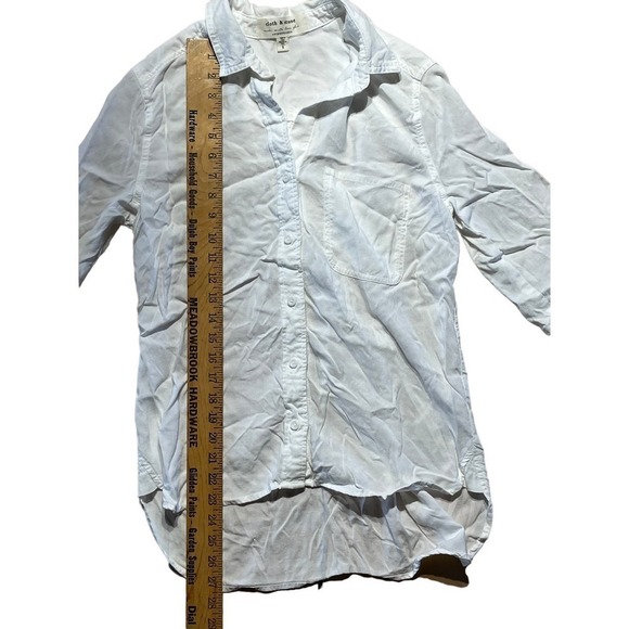 Anthropologie Women's Cloth & Stone White button down shirt. Lyocell. Size Small - Picture 4 of 5